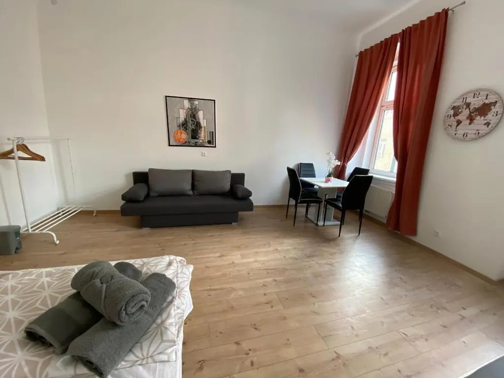 Deluxe Quad Room Dw Vienna 0*,