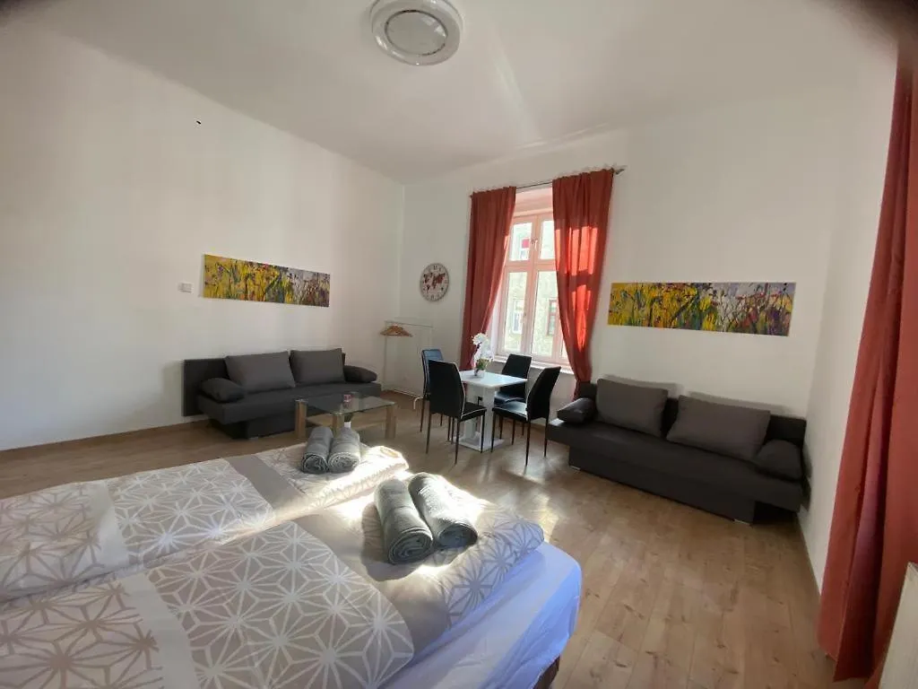 Deluxe Quad Room Dw Vienna Appartamento