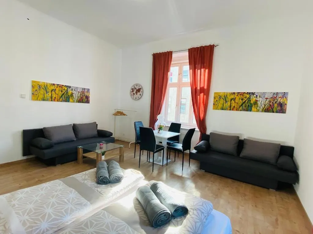 Apartment Deluxe Quad Room Dw Vienna