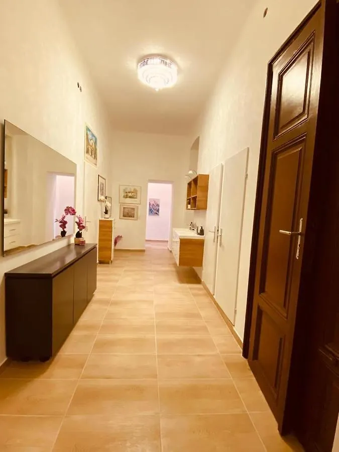 Apartment Deluxe Quad Room Dw Vienna